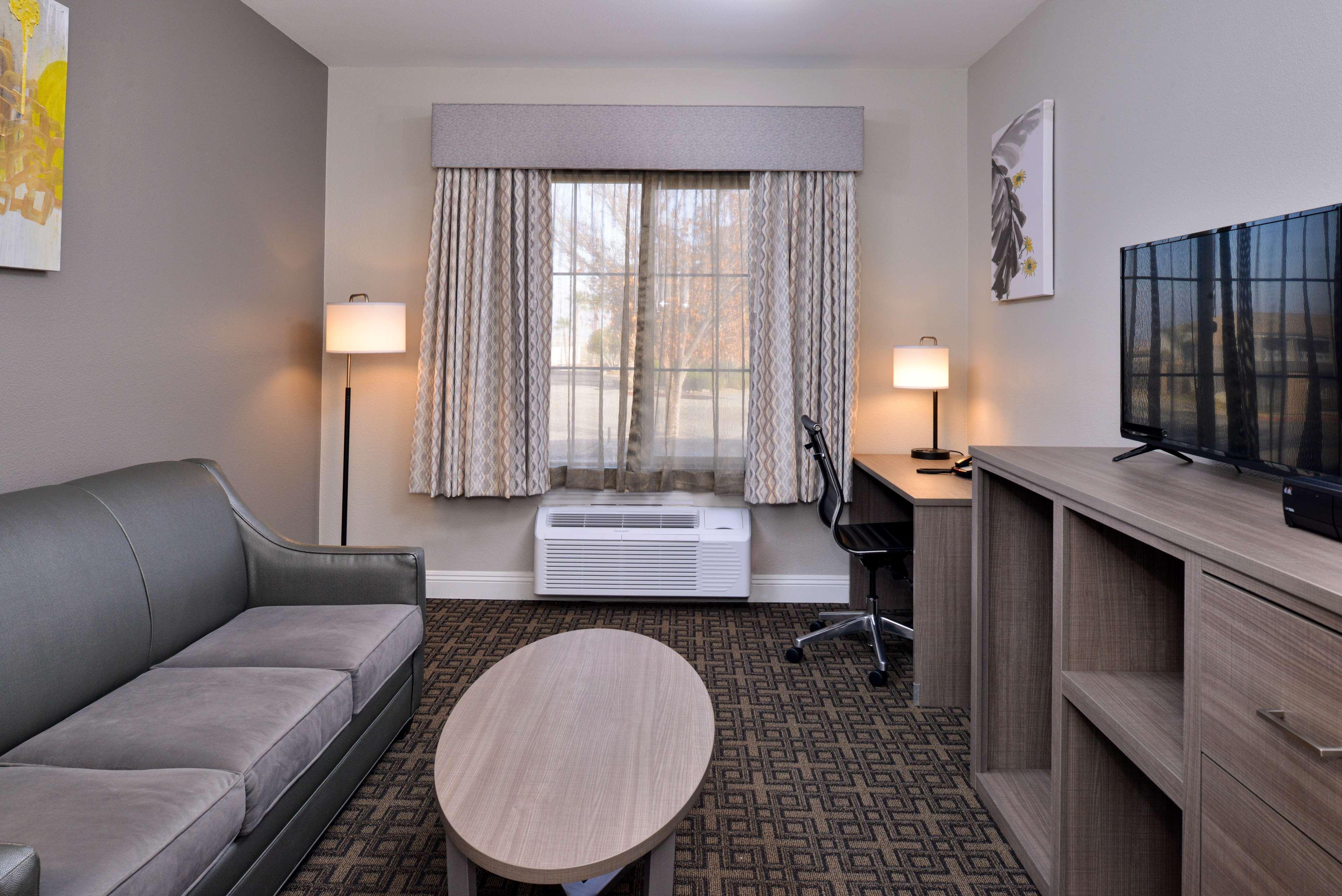 Best Western Kettleman City Inn & Suites Esterno foto